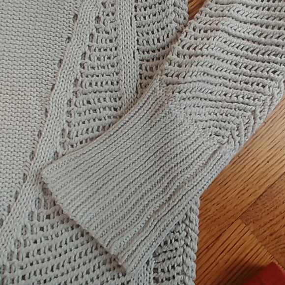 Wendy Bellissimo Cream Sweater - Picture 8 of 10